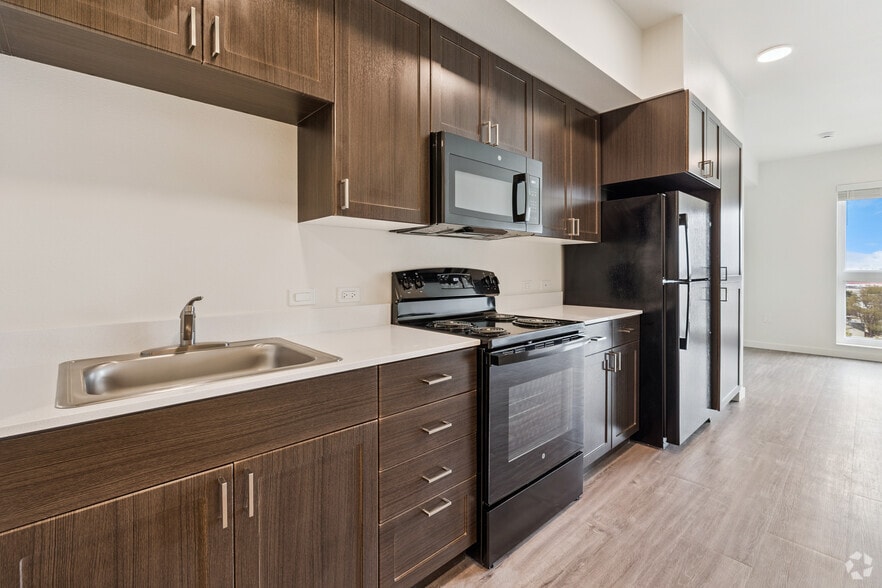 Studio - 435SF: Kitchen - El Camino Real