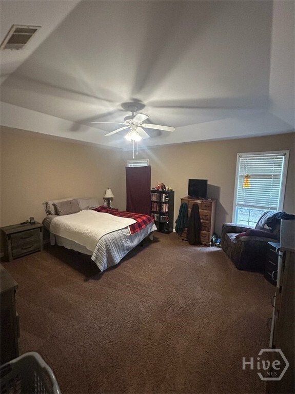 Building Photo - 146 Oak Meadows Dr