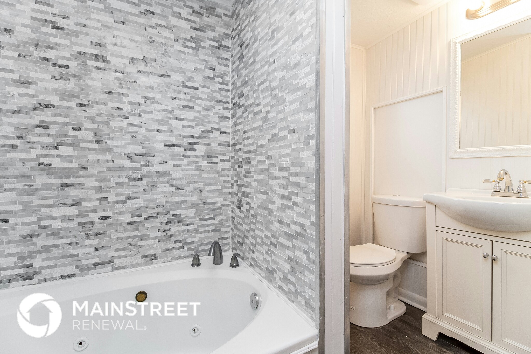 Building Photo - 2141 Ridge Dr