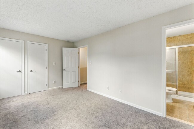 Building Photo - 505 Knollwood Ct