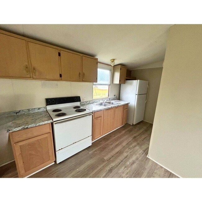 Building Photo - 308 Reid Ct