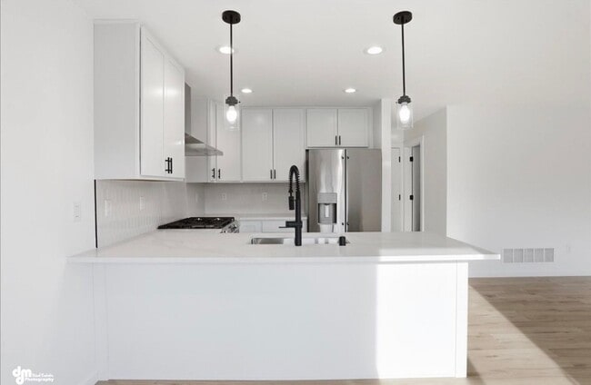 Building Photo - 336 Ashbrook Dr