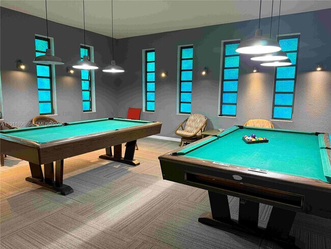 Building Photo - 5141 W Oakland Park Blvd