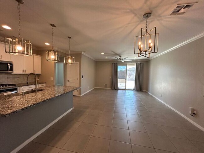 Building Photo - 4473 Suncup Dr