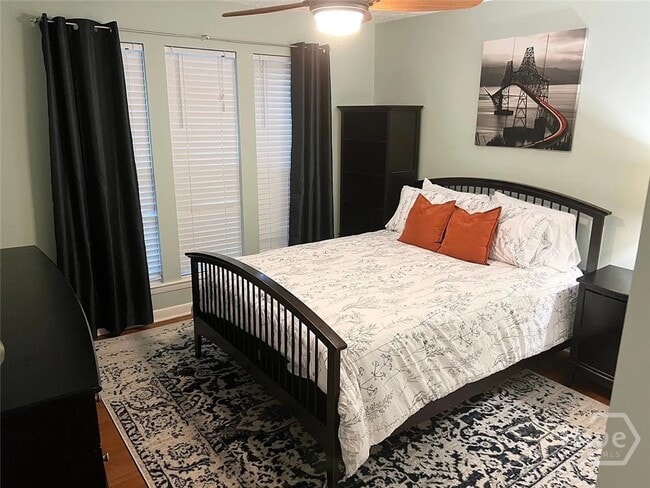 Building Photo - 12 St Moritz Ct