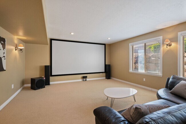 Building Photo - Executive Furnished Home For Rent In Orem!