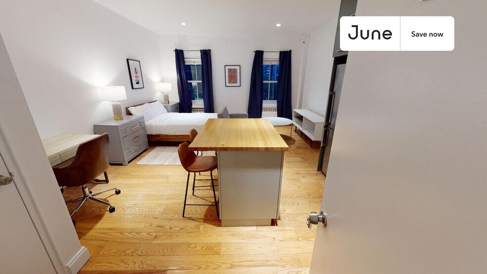 Building Photo - 491 W 22nd St