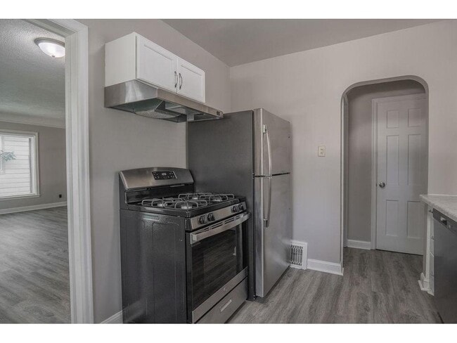 Building Photo - 3507 N Logan Ave