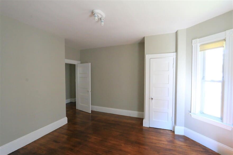 Building Photo - 45 Kidder Ave