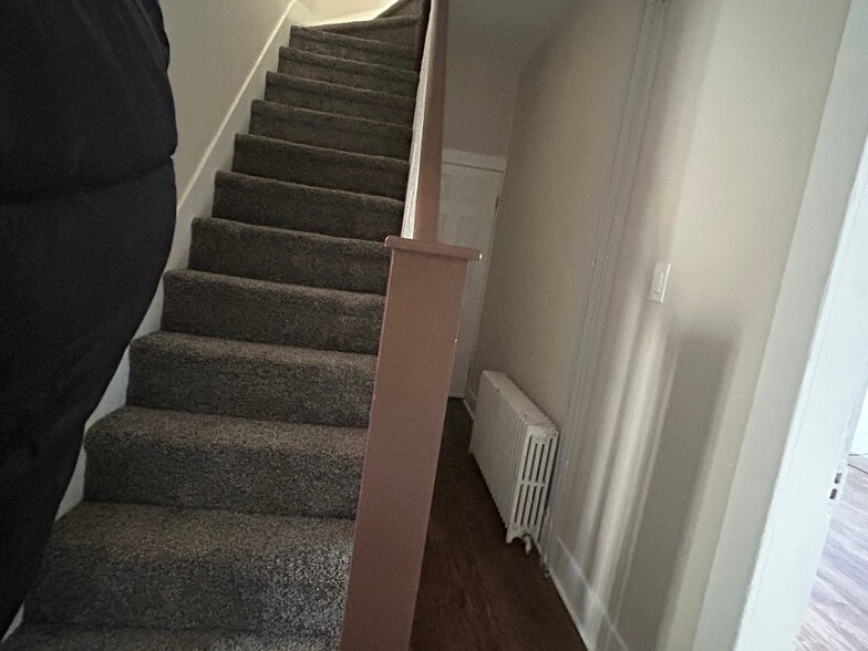 Building Photo - 68 Perkins St