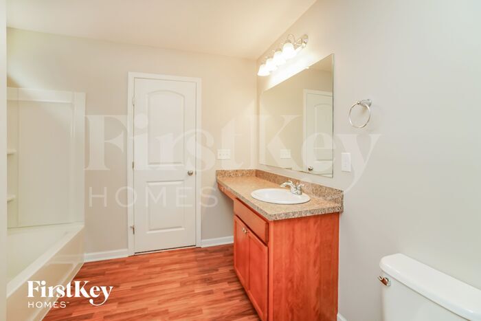 Building Photo - 8790 Conestoga Valley Dr
