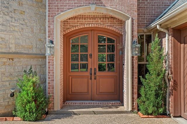 Building Photo - 1925 Manor Way Dr