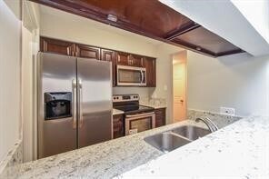 Building Photo - 700 Thicket Ln