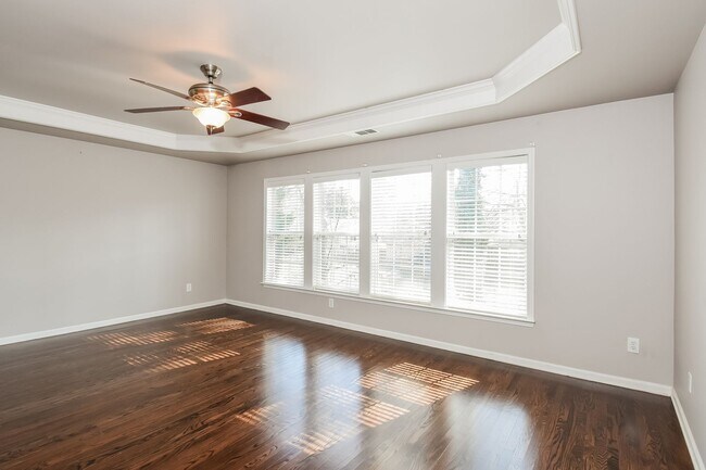 Building Photo - 5BR / 5BA Executive Home in Devonshire Court | 3,600 Sq Ft | Walk to Park and Pool