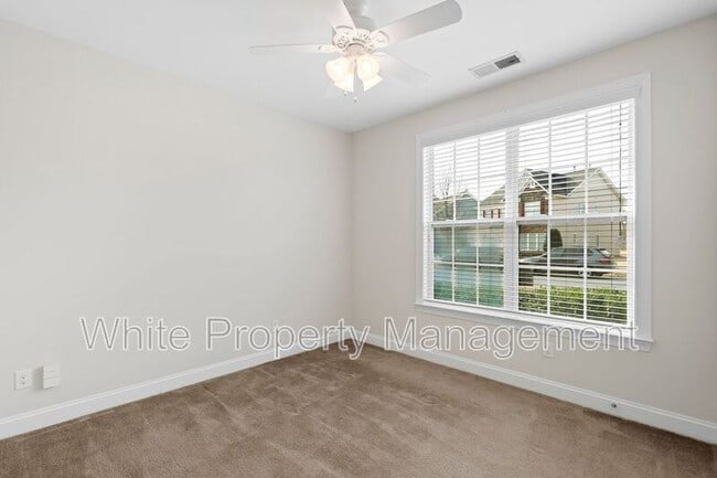 Building Photo - 10934 River Oaks Dr NW