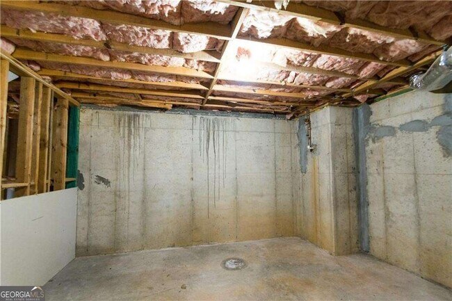 Building Photo - 8465 Bethel Ridge Ct