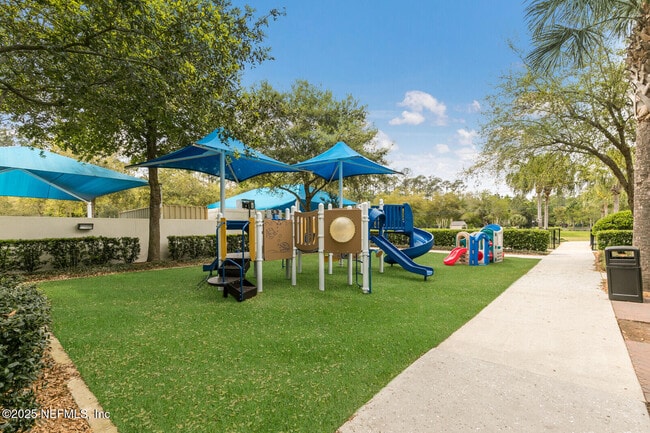 Building Photo - 311 Bay Lk Dr