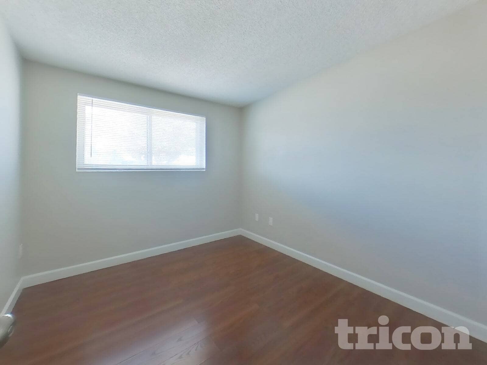 Building Photo - 2932 W Caribbean Ln