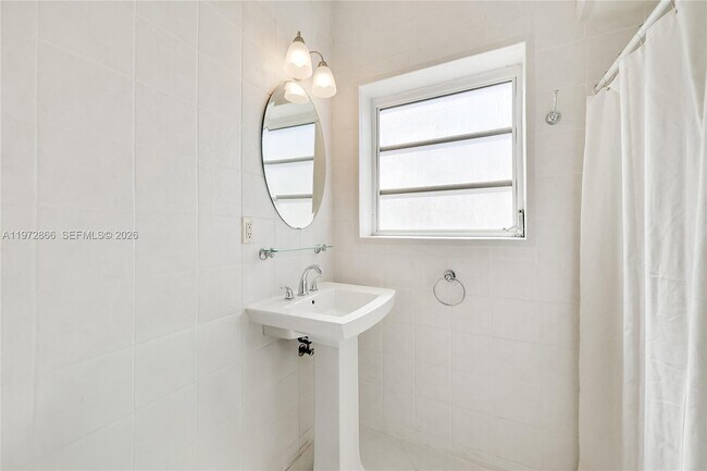 Building Photo - 9056 Emerson Ave