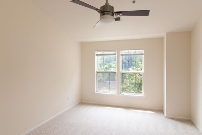 Building Photo - 7505 Calderon Ct