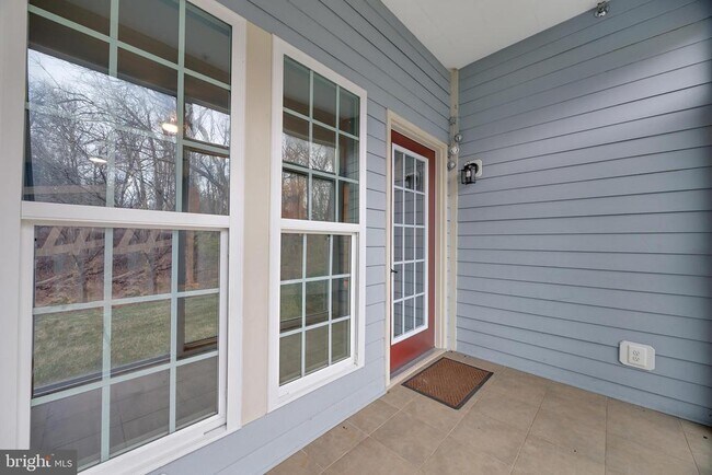 Building Photo - 8390 Ice Crystal Dr