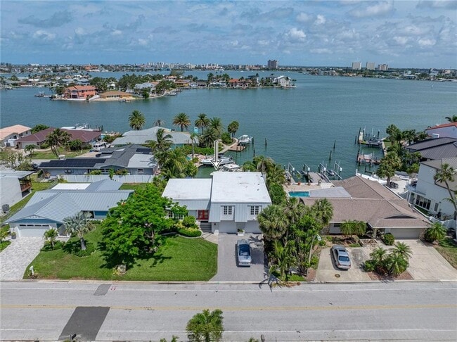 Building Photo - 829 59th Ave