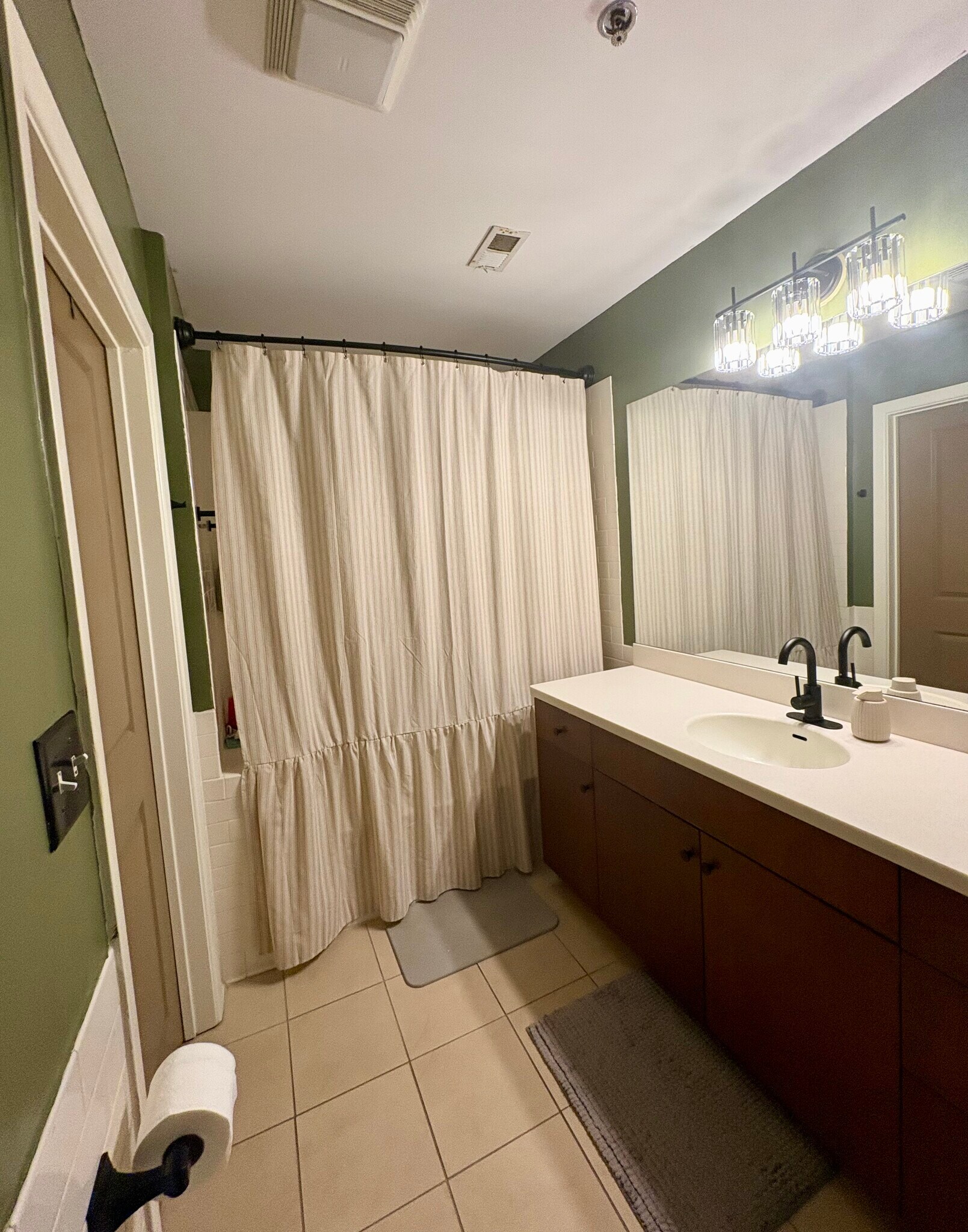 Brand new faucet in the bathroom - 200 Manufacturers Rd