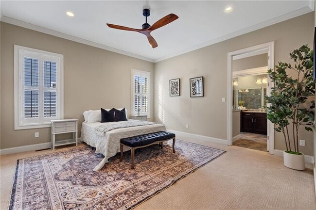 Building Photo - 261 1st St