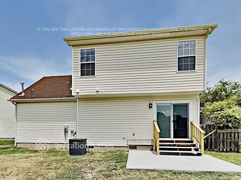 Building Photo - 14633 Arlandes Dr