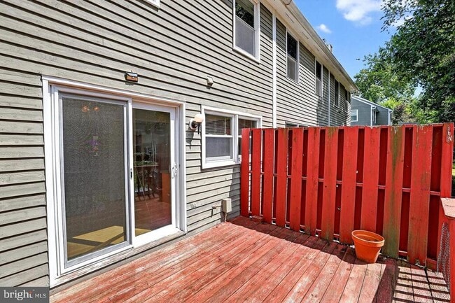 Building Photo - 23 Janwall Ct