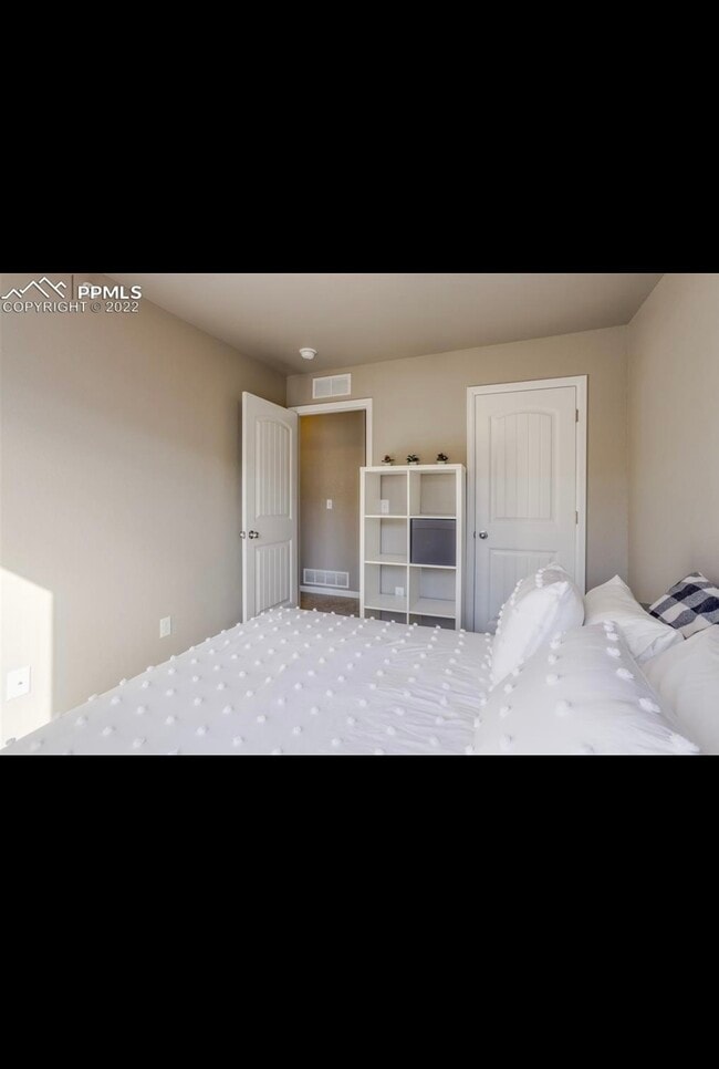 Building Photo - 4341 River Line Grv