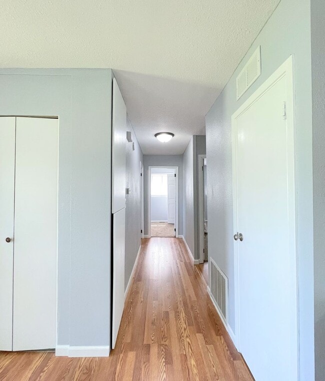 Building Photo - Charming 3 bedroom home in great location
