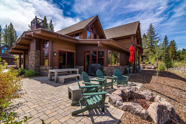 Building Photo - 10116 Sagebrush Ct