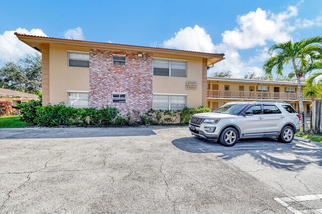 Primary Photo - 8704 NW 35th St