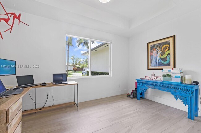 Building Photo - 14831 SW 93rd Ct