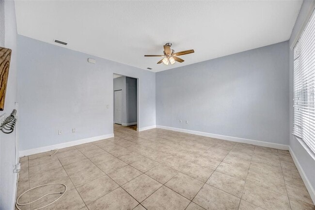 Building Photo - 143 Alexander Woods Dr