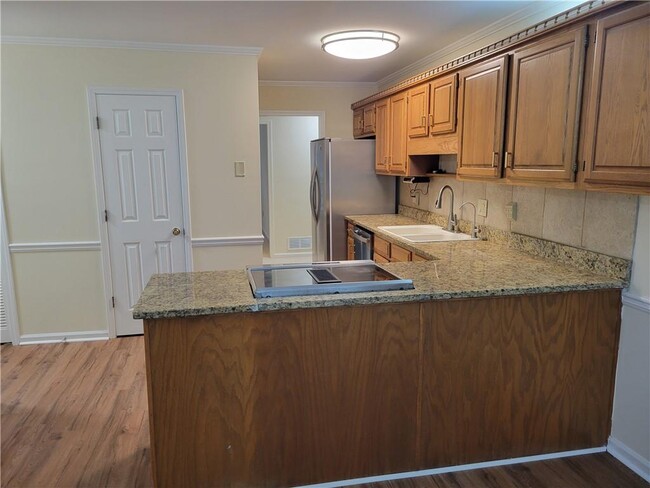 Building Photo - 1373 Camden Walk