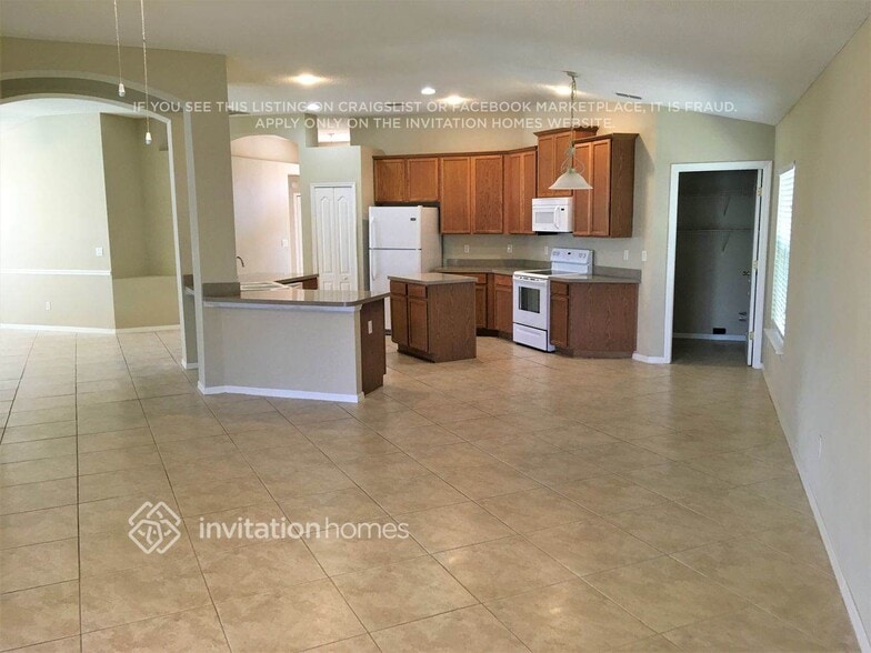 Building Photo - 3240 Millpond Ct