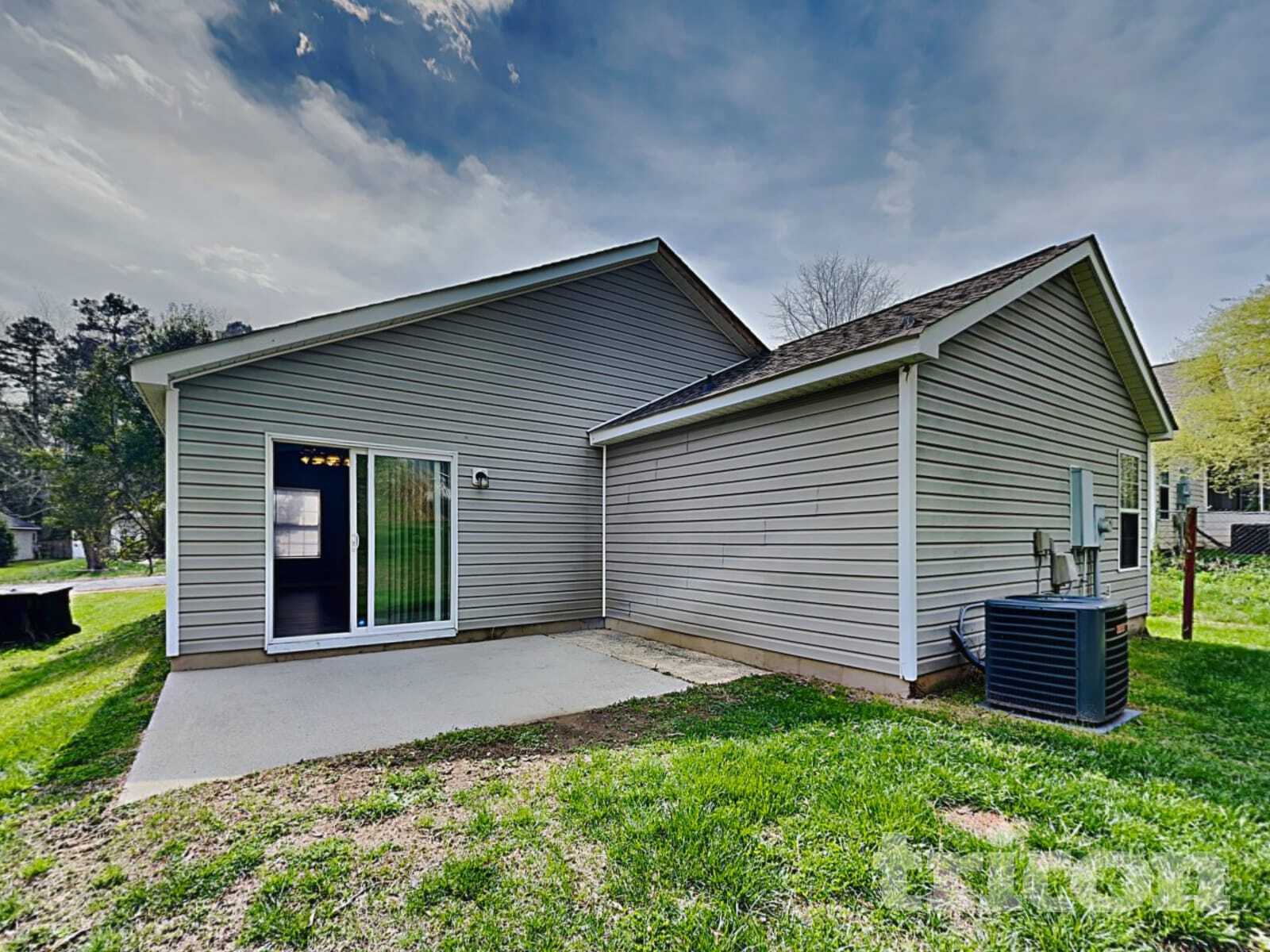 Building Photo - 2981 Champion Ln SW