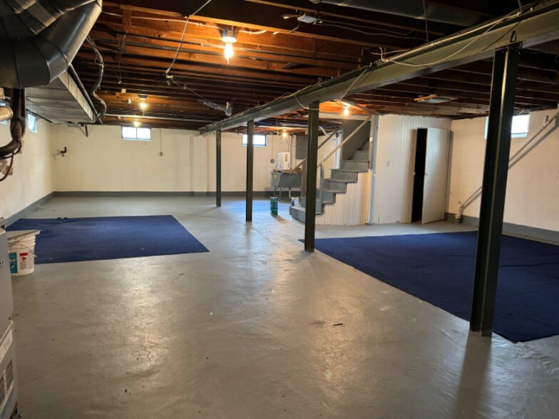 Building Photo - 236 Powhatan Ave