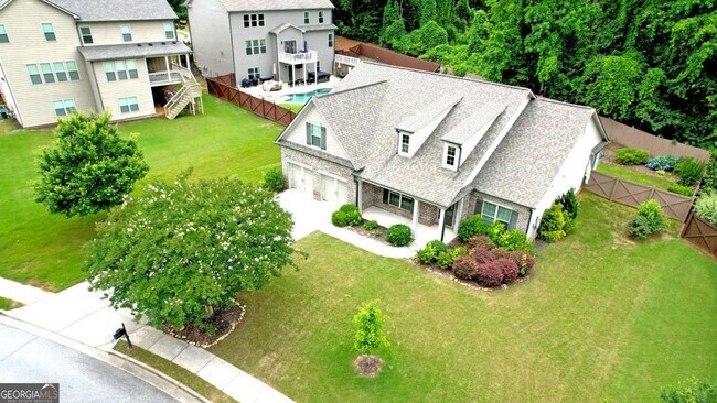 Building Photo - 3731 Ivy Lawn Dr NE