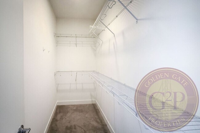 Building Photo - SF Shipyard - 3 BR, 2.5 BA Townhouse 1,634...