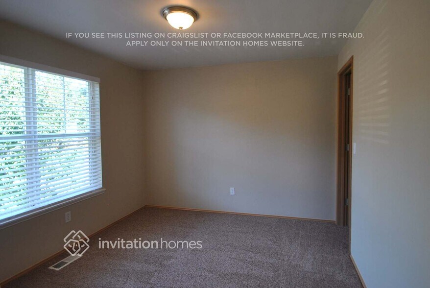 Building Photo - 16701 133rd Ave E