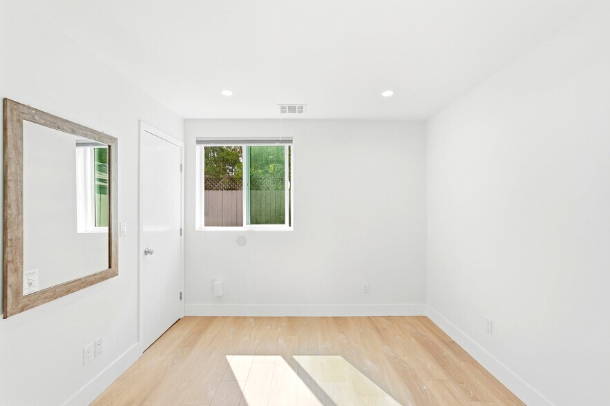 Building Photo - 4455 Colfax Ave