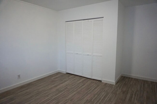 Building Photo - Kaneohe - Waterfront 3 bedroom, 1 bathroom...