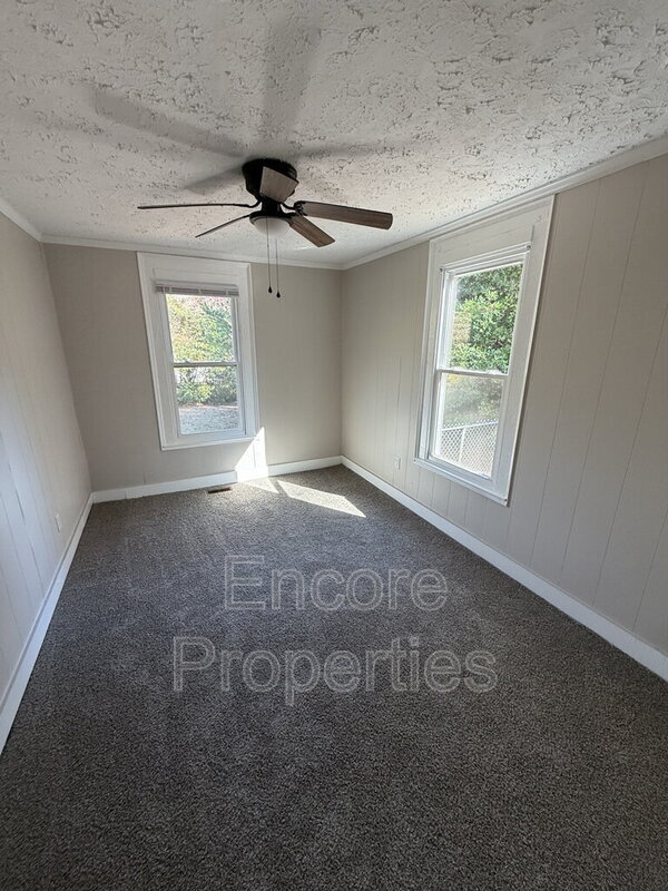 Building Photo - 2003 Burnett Ave