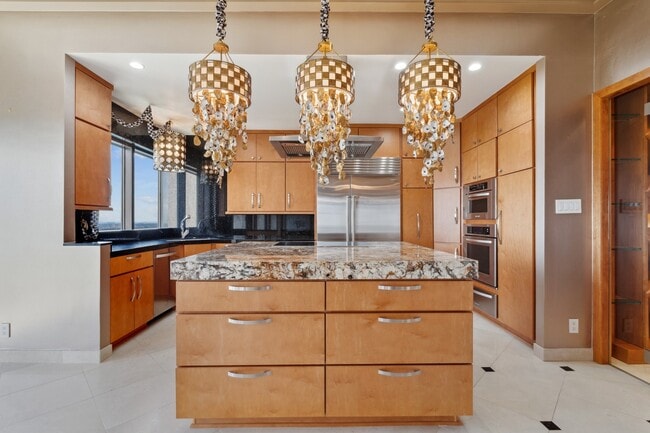 Building Photo - 2001 Holcombe Blvd