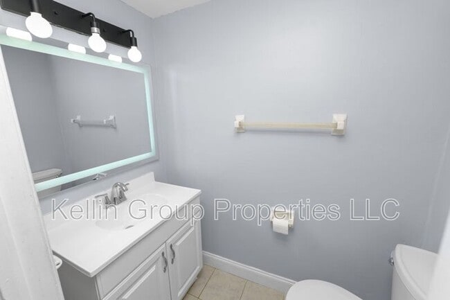 Building Photo - 2862 Somerset Park Dr