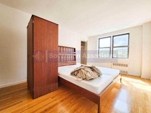 Building Photo - 2 bedroom in BRONX NY 10461