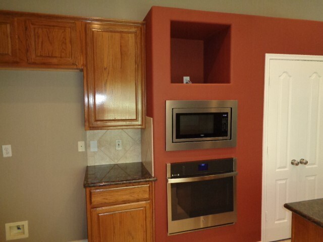 Building Photo - 13006 Brayton Ct